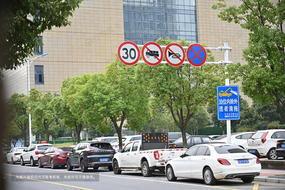 权威发布!全国机动车达4.3亿辆,驾驶人达5.2亿人!